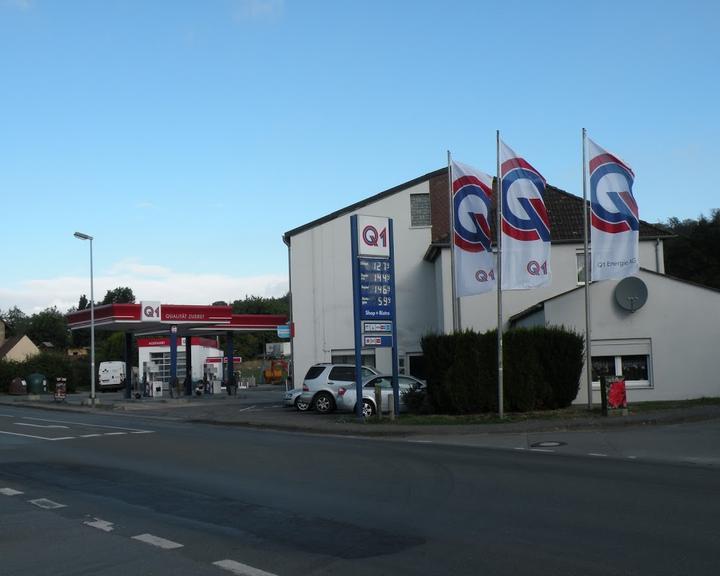 Q1 Tankstelle